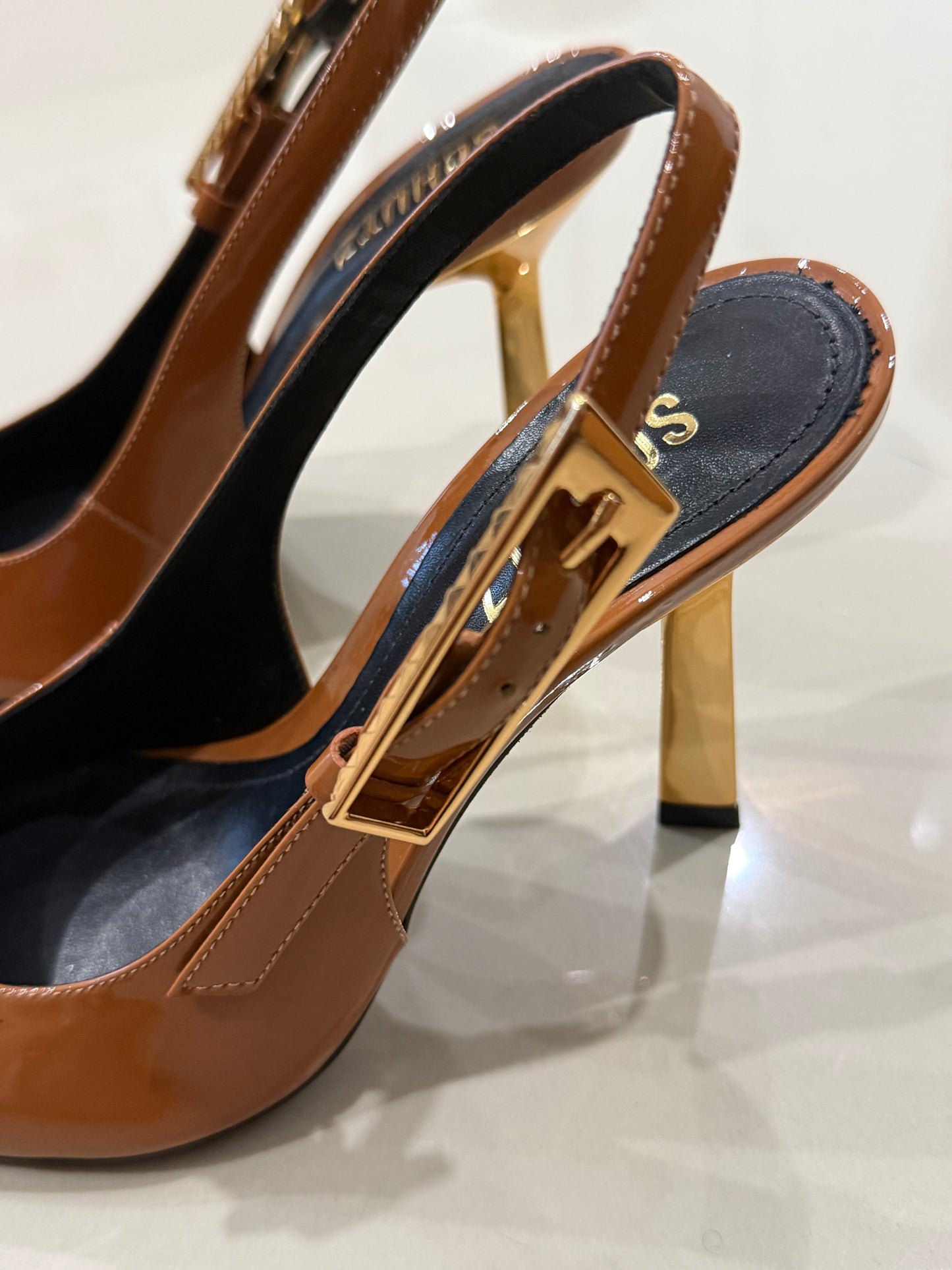 schutz marron