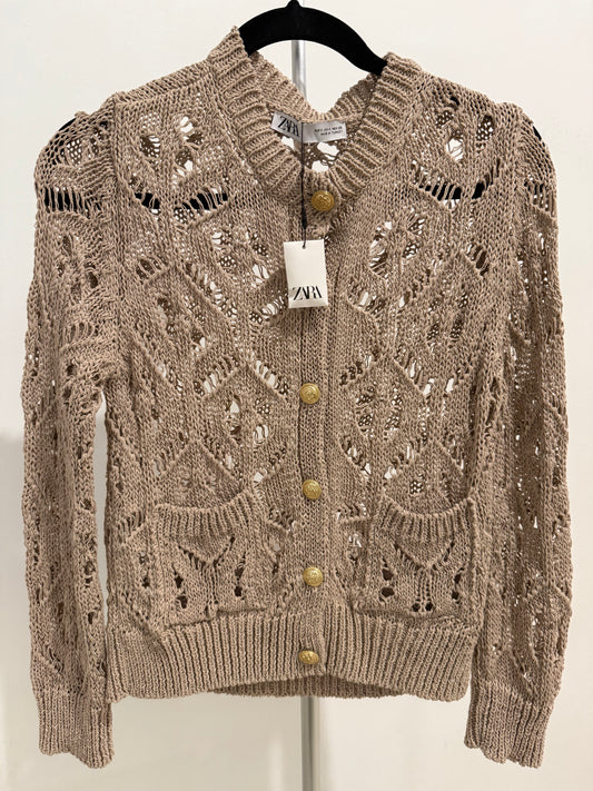 zara top nuevo crema