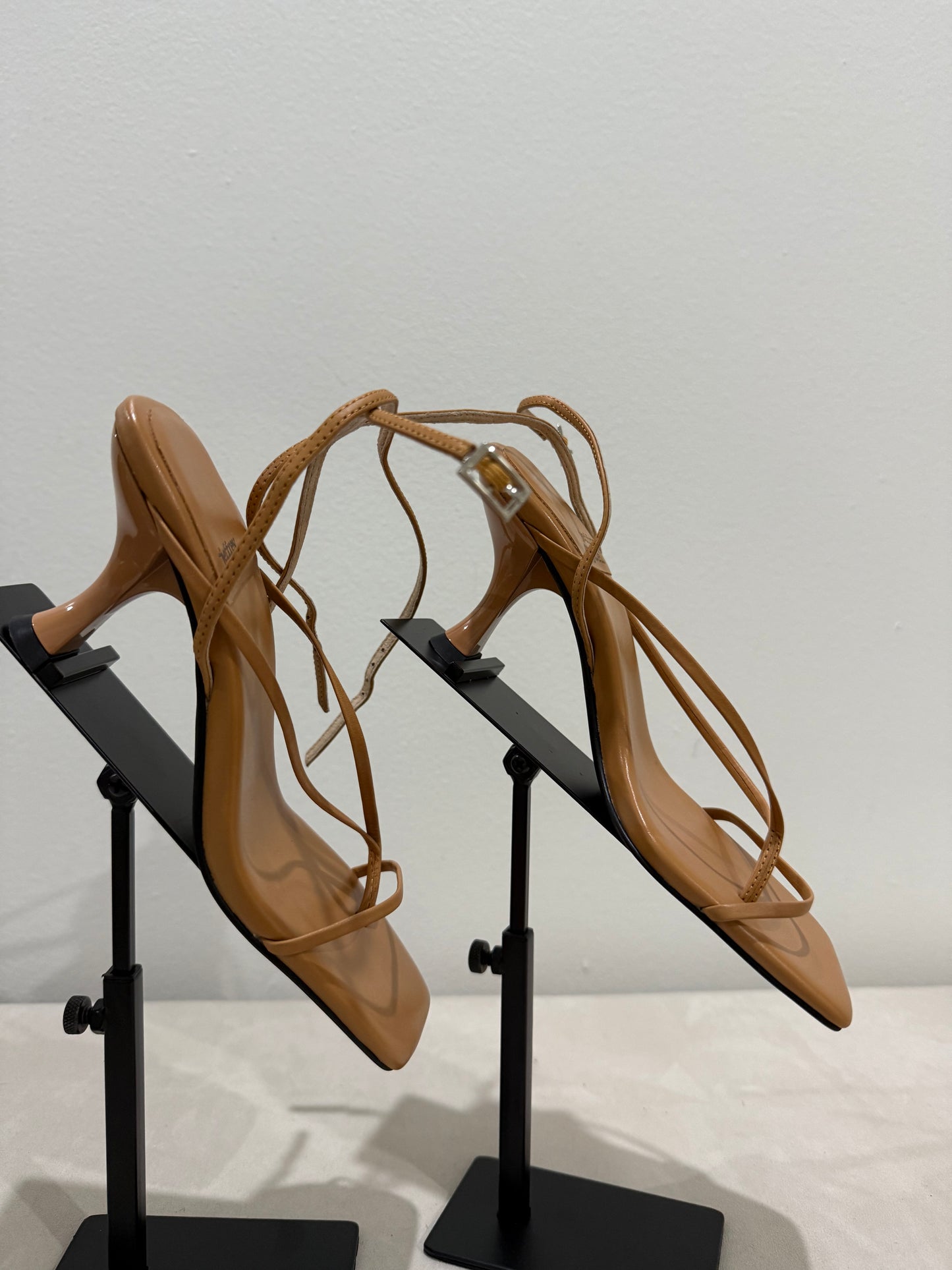 jeffrey campbell crema