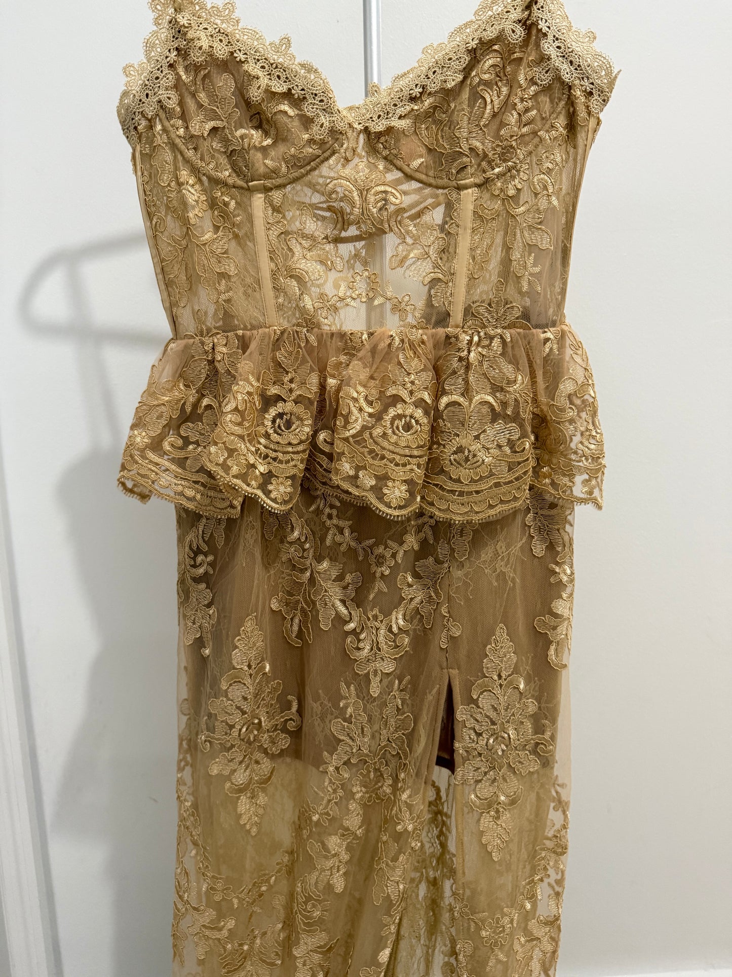 v.champan dress